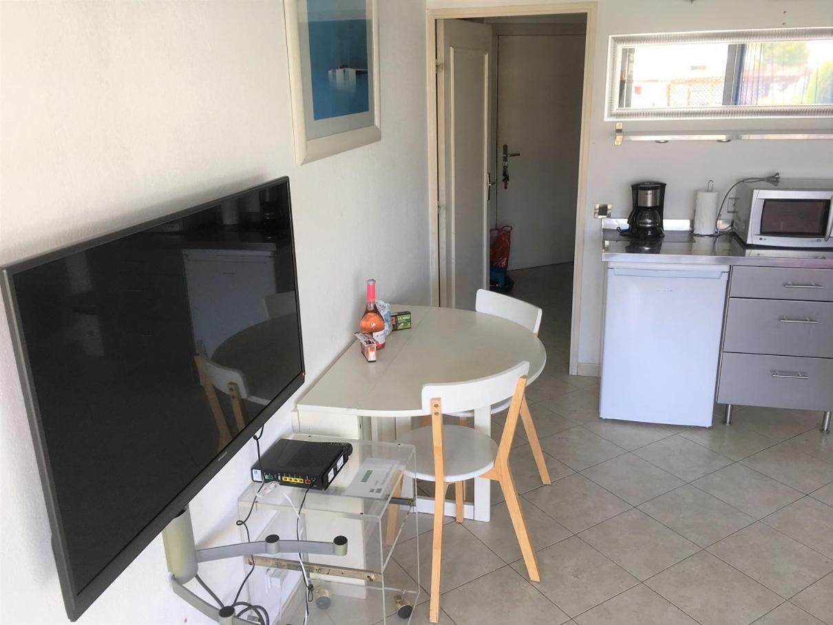 Agreable Appartement 4 Personnes A Villeneuve-Loubet Plage, Piscine, Mer, Commerces A Proximite Exterior foto